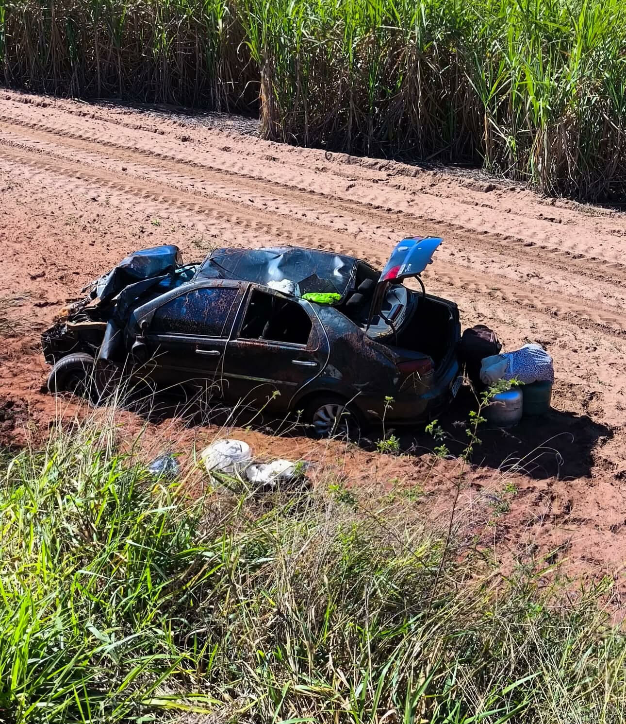 Imagem de compartilhamento para o artigo Acidente na MS-223: Fiat capota e cai em barranco próximo ao Rio Cascavel, em Costa Rica da MS Todo dia